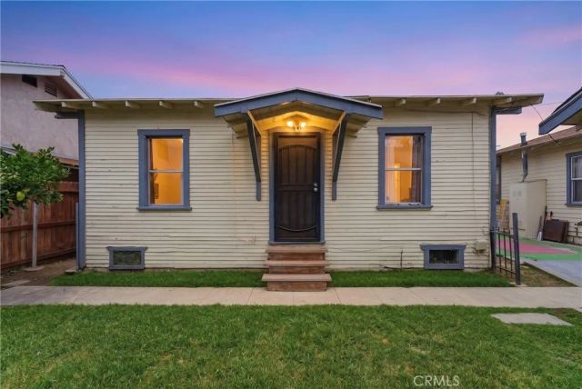 1107 Mahanna, Long Beach, CA 90813