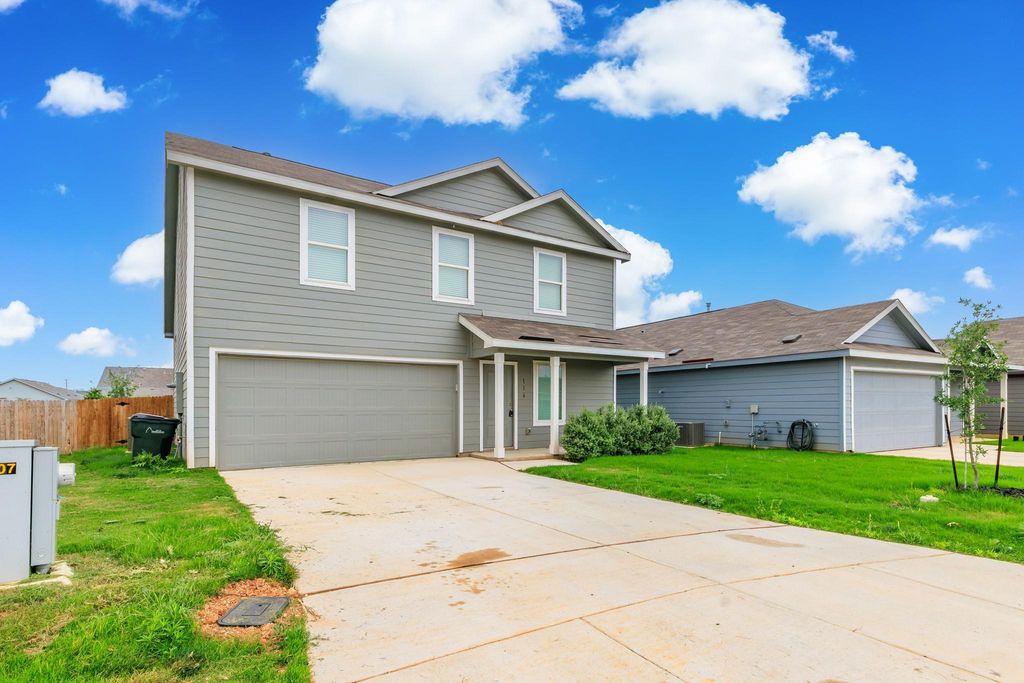 116 Bens BLF, Fredericksburg, TX 78624