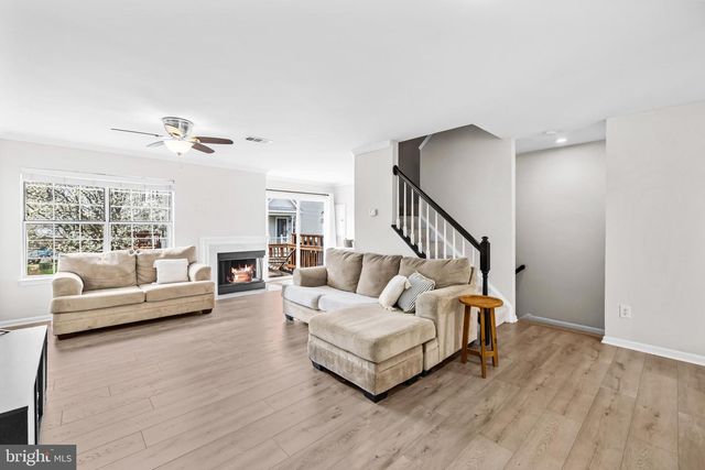 11027 SENTRY RIDGE RD, Manassas, VA 20109