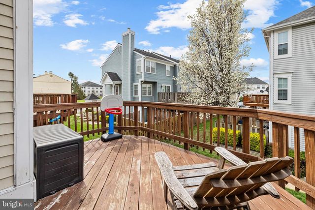 11027 SENTRY RIDGE RD, Manassas, VA 20109