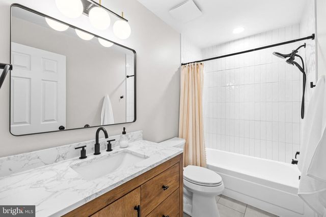 11027 SENTRY RIDGE RD, Manassas, VA 20109