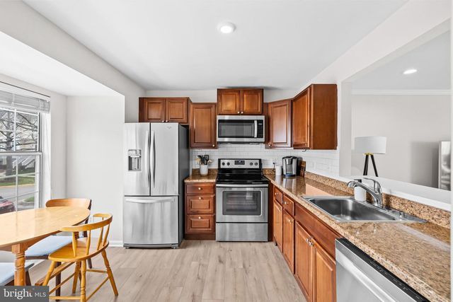 11027 SENTRY RIDGE RD, Manassas, VA 20109