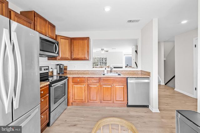 11027 SENTRY RIDGE RD, Manassas, VA 20109