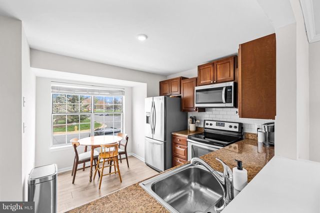 11027 SENTRY RIDGE RD, Manassas, VA 20109