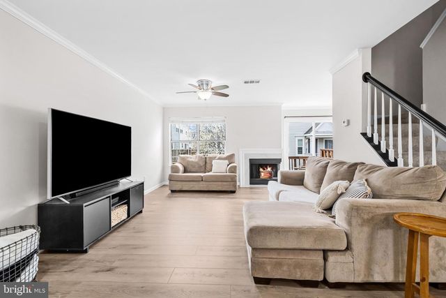 11027 SENTRY RIDGE RD, Manassas, VA 20109