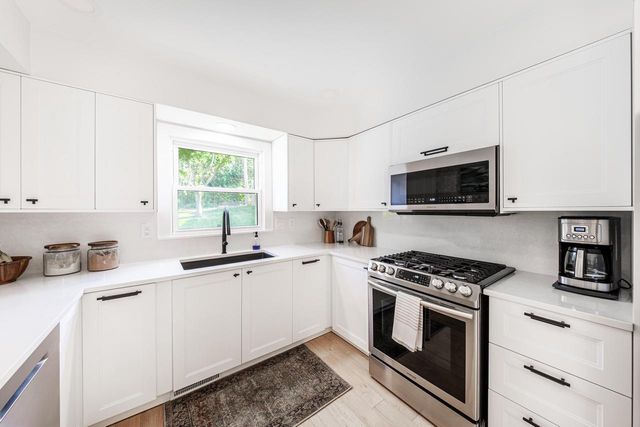 10445 W Concordia AVENUE, Wauwatosa, WI 53222