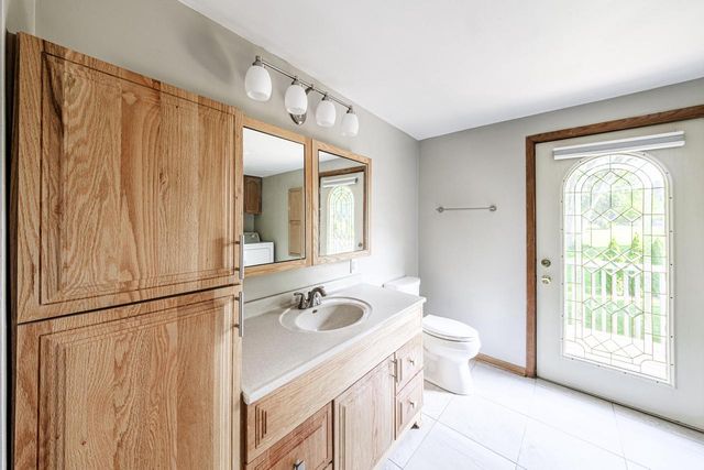 10445 W Concordia AVENUE, Wauwatosa, WI 53222
