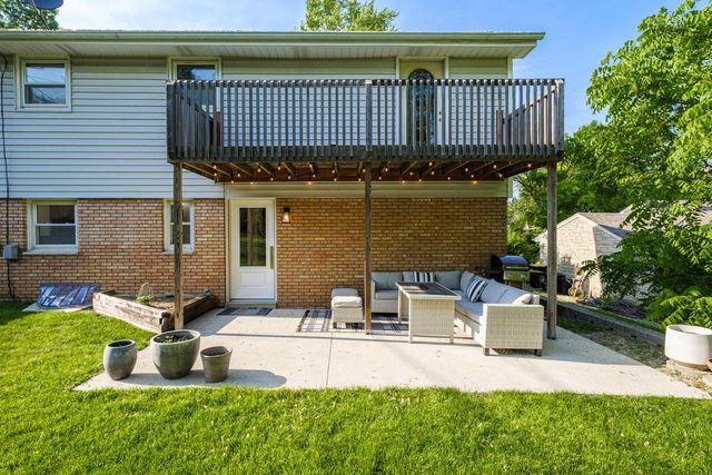 10445 W Concordia AVENUE, Wauwatosa, WI 53222