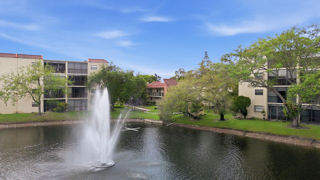 1774 Hammock Boulevard 118, Coconut Creek, FL 33063