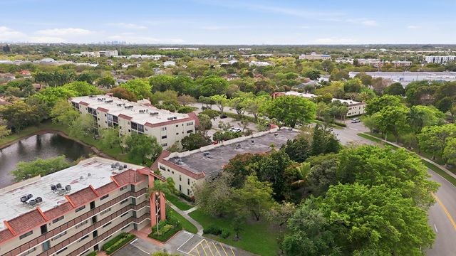 1774 Hammock Boulevard 118, Coconut Creek, FL 33063