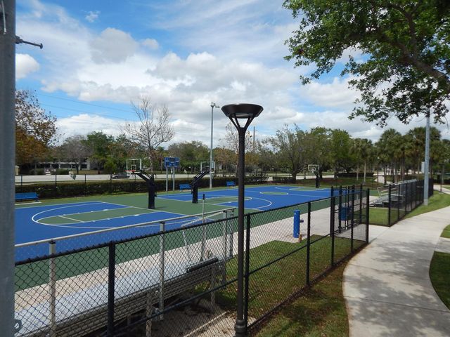 1774 Hammock Boulevard 118, Coconut Creek, FL 33063