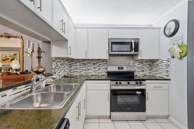 1774 Hammock Boulevard 118, Coconut Creek, FL 33063