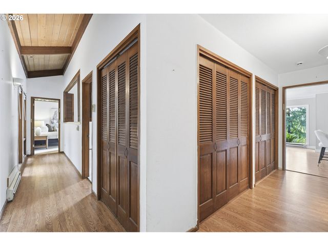 3700 Se ELLIS St, Portland, OR 97202