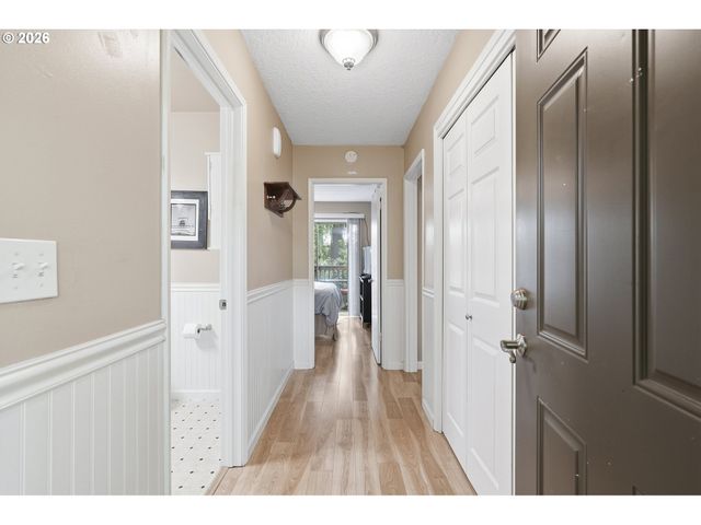 3700 Se ELLIS St, Portland, OR 97202