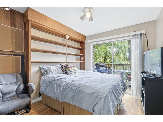 3700 Se ELLIS St, Portland, OR 97202