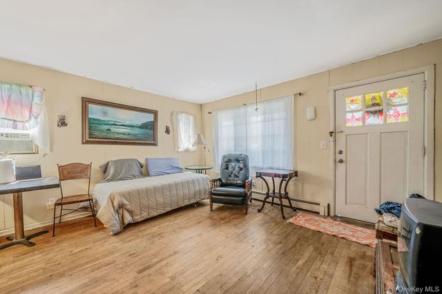 115 Irish Lane, East Islip, NY 11730