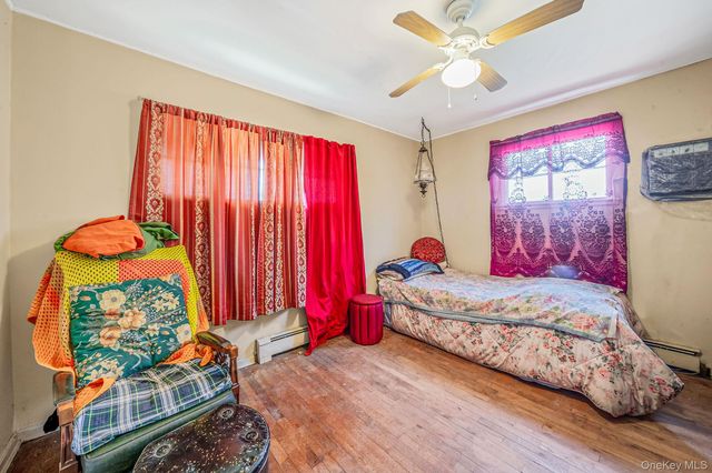 115 Irish Lane, East Islip, NY 11730