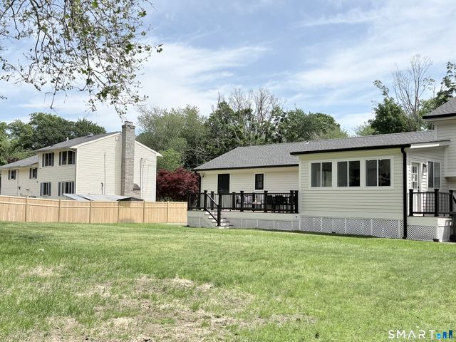 33 Manor Drive, Trumbull, CT 06611