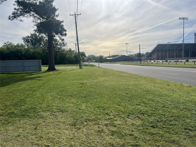 738 Houston Street, Sulphur Springs, TX 75482