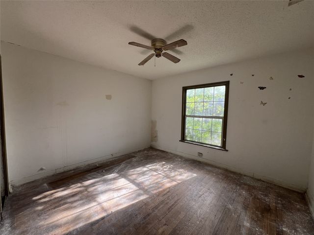 738 Houston Street, Sulphur Springs, TX 75482