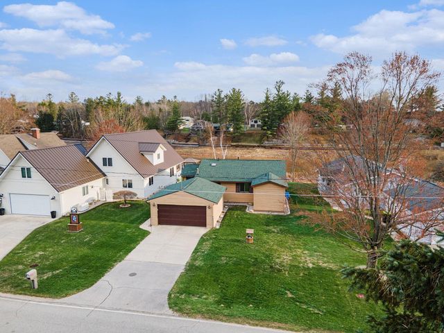 1323 Mckimmy Drive, Beaverton, MI 48612