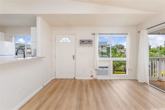 94-510 Lumiaina Street T202, Waipahu, HI 96797