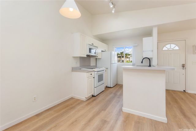 94-510 Lumiaina Street T202, Waipahu, HI 96797