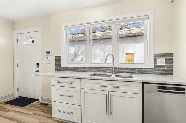 4115 E Kirby Road, Battle Creek, MI 49017