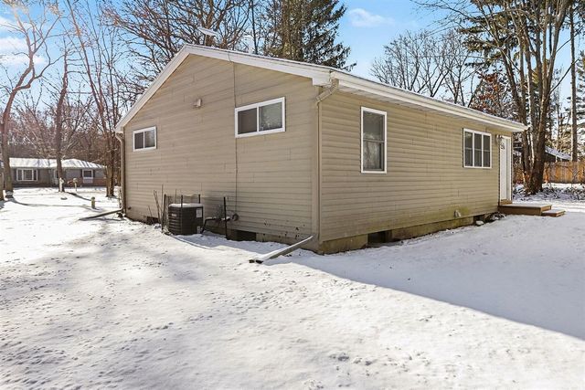 4115 E Kirby Road, Battle Creek, MI 49017