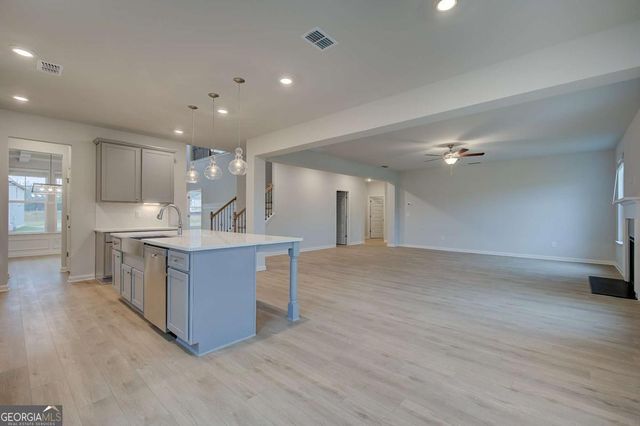 409 Sheridan Drive, Stockbridge, GA 30281