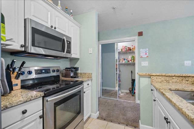 835 SW 9TH STREET 201, Gainesville, FL 32601