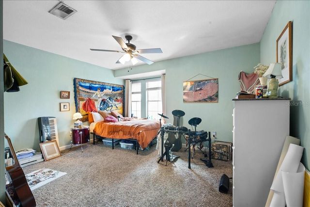 835 SW 9TH STREET 201, Gainesville, FL 32601