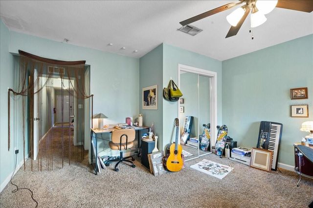 835 SW 9TH STREET 201, Gainesville, FL 32601