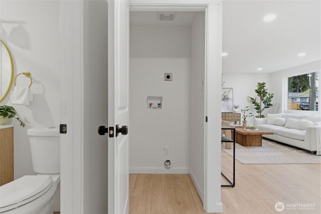 12002 2nd Avenue SW, Seattle, WA 98146