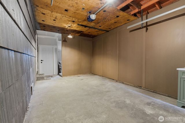 12002 2nd Avenue SW, Seattle, WA 98146