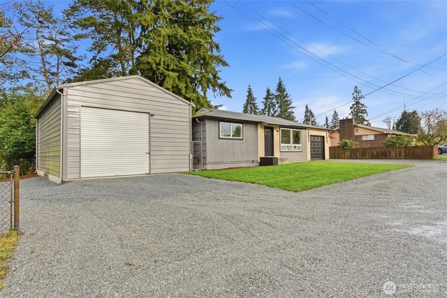 12002 2nd Avenue SW, Seattle, WA 98146