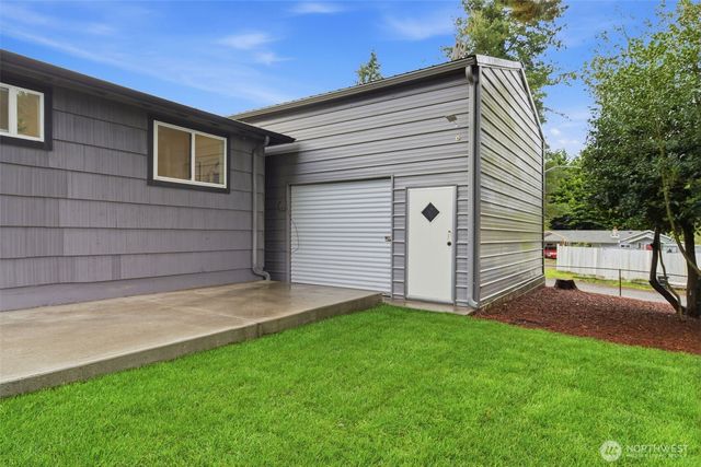 12002 2nd Avenue SW, Seattle, WA 98146