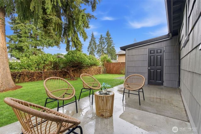 12002 2nd Avenue SW, Seattle, WA 98146