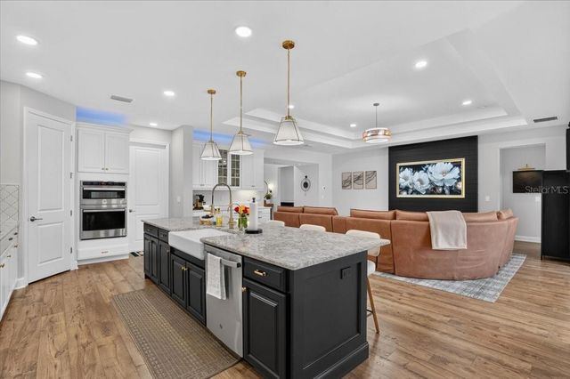 10203 MILKY WAY CIRCLE, Sarasota, FL 34241