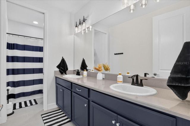 10203 MILKY WAY CIRCLE, Sarasota, FL 34241