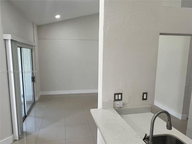 9215 SW 141st Place 9215, Miami, FL 33186