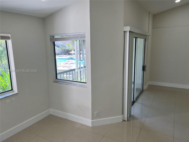 9215 SW 141st Place 9215, Miami, FL 33186
