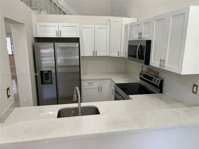 9215 SW 141st Place 9215, Miami, FL 33186