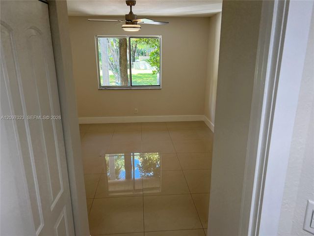 9215 SW 141st Place 9215, Miami, FL 33186