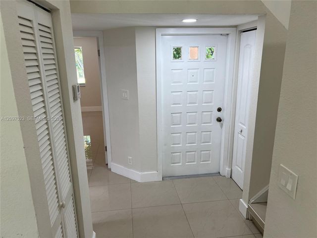 9215 SW 141st Place 9215, Miami, FL 33186