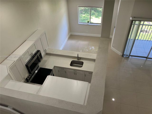 9215 SW 141st Place 9215, Miami, FL 33186