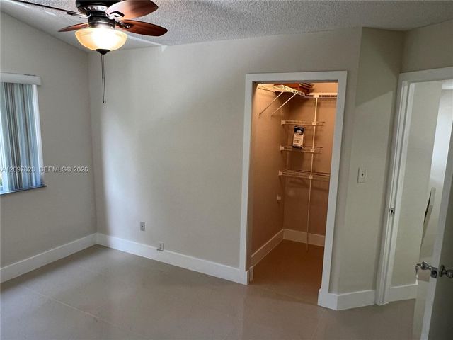 9215 SW 141st Place 9215, Miami, FL 33186