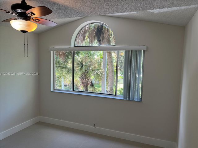 9215 SW 141st Place 9215, Miami, FL 33186