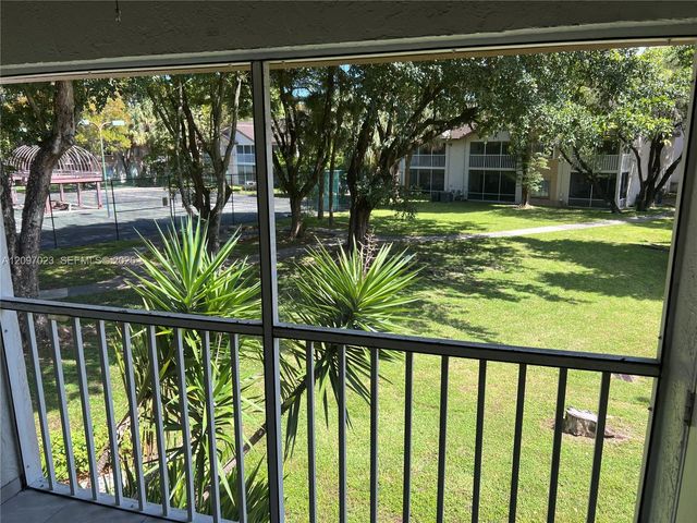9215 SW 141st Place 9215, Miami, FL 33186