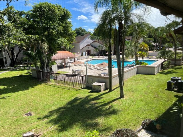 9215 SW 141st Place 9215, Miami, FL 33186